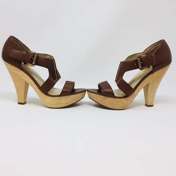 Max Studio Sz 6 Platform Heels - Picture 4 of 8